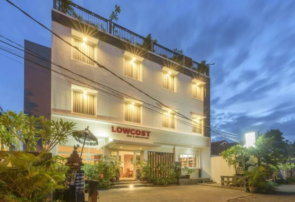 Lowcost Bed & Breakfast-1